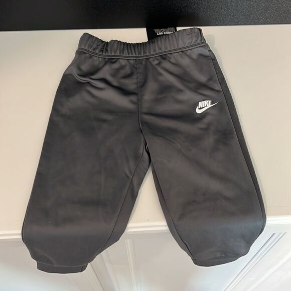 Toddler Nike Track Suit NWT - Picture 4 of 6
